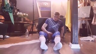 Kinkychrisx Wanking in Blue Pantyhose and White Socks