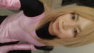 A cross-dressing hubby took off his full-body tights, became a leotard, and masturbated with a layer of full-body tights and a leotard